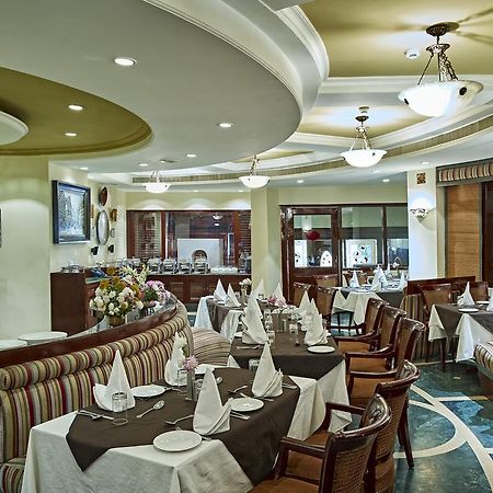 ホテル Club Mahindra White Meadows Manāli エクステリア 写真