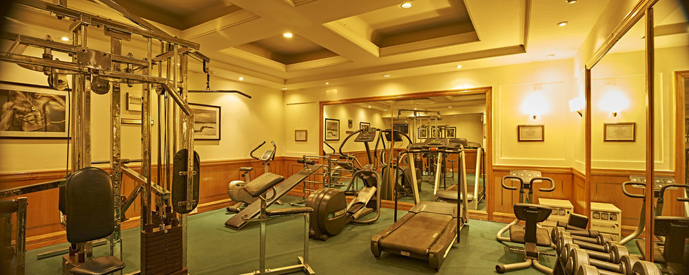 ホテル Club Mahindra White Meadows Manāli エクステリア 写真