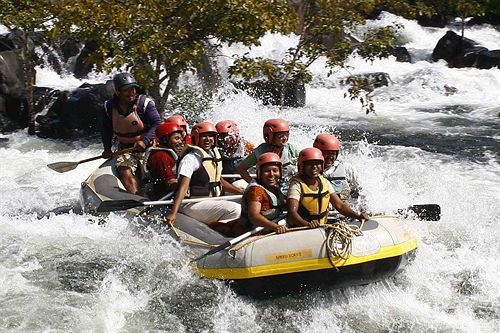 ホテル Club Mahindra White Meadows Manāli エクステリア 写真