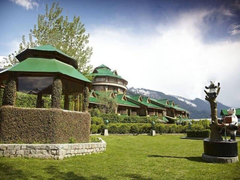 ホテル Club Mahindra White Meadows Manāli エクステリア 写真